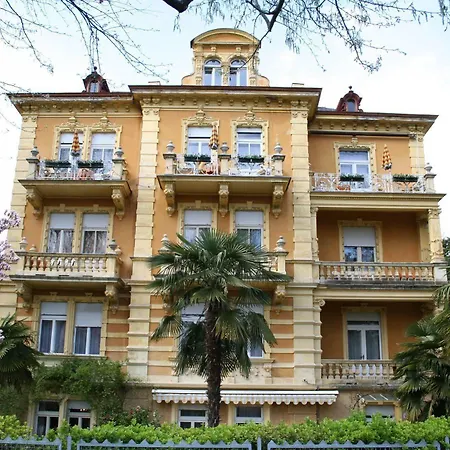 Westend 3*